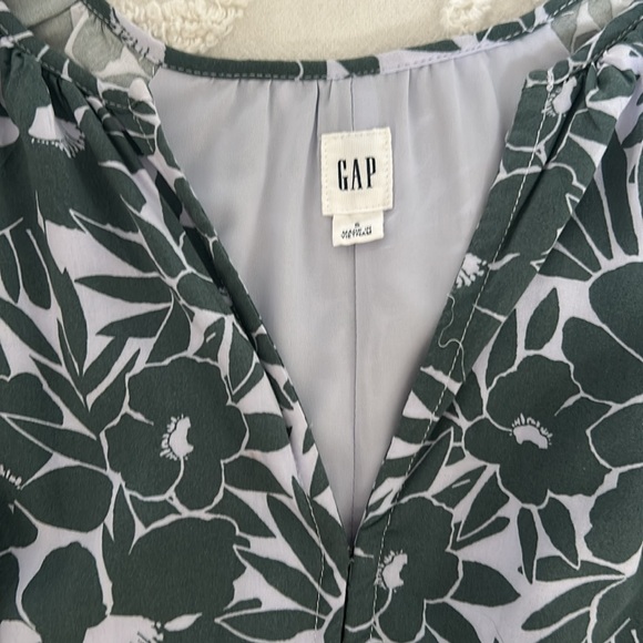 Sage  green and white belted fit-and-flare dress from the GAP. Size small. - Picture 5 of 7